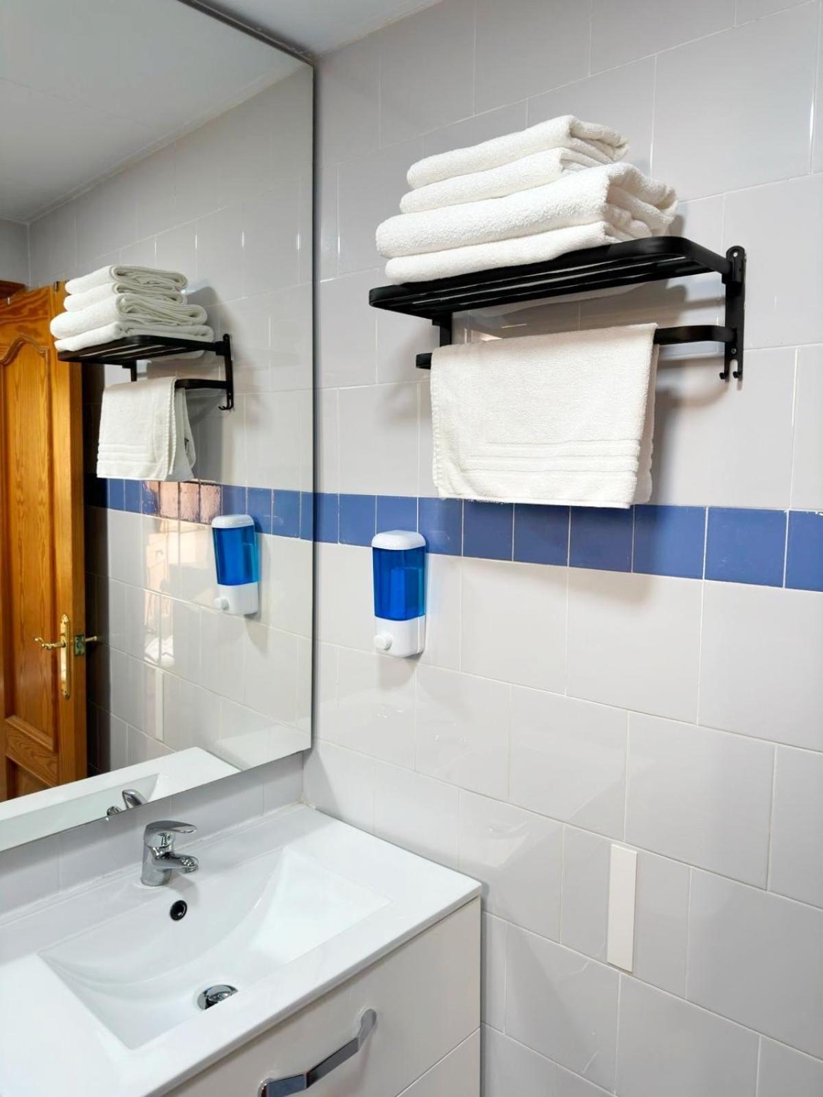 Apartamento Completo Plaza De Las Tendillas - Parking Privado - Alojamientos El Duque Кордова Экстерьер фото