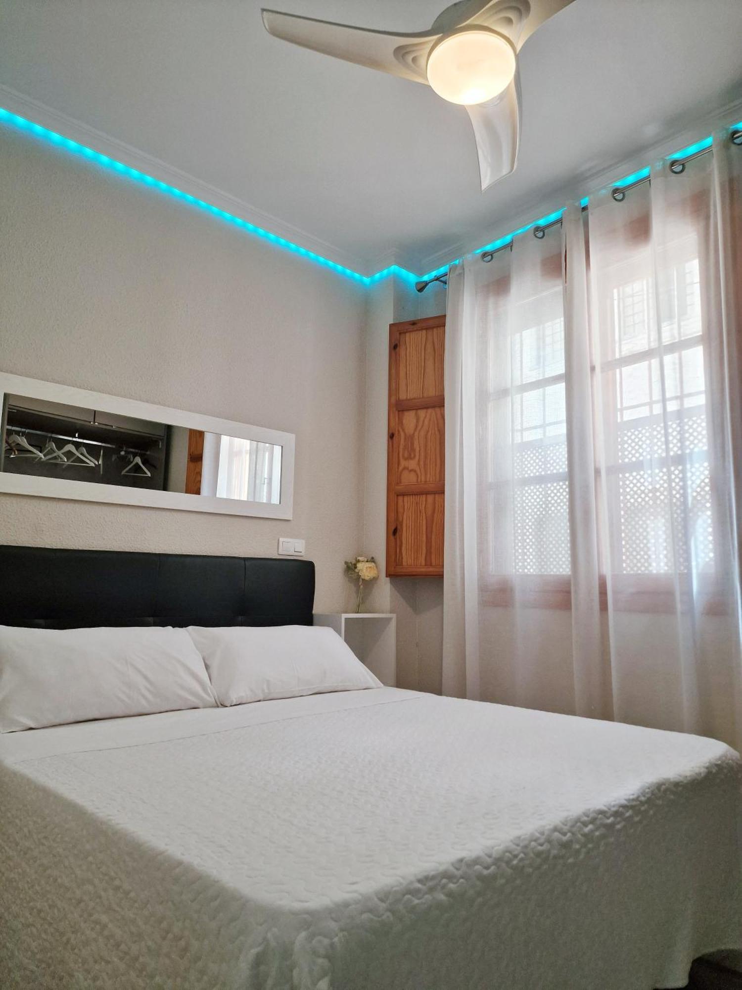 Apartamento Completo Plaza De Las Tendillas - Parking Privado - Alojamientos El Duque Кордова Экстерьер фото